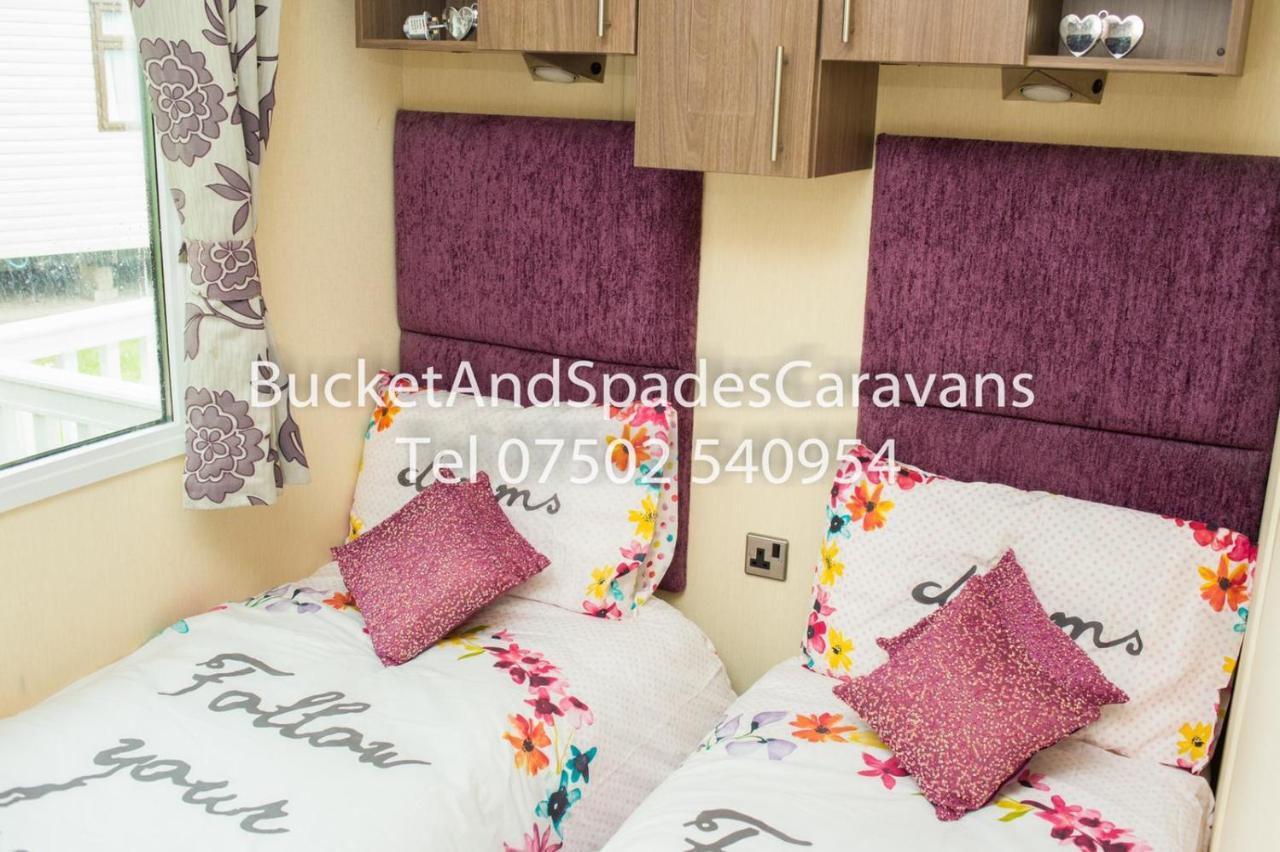 Blackpool Caravans Marton Mere Exterior photo