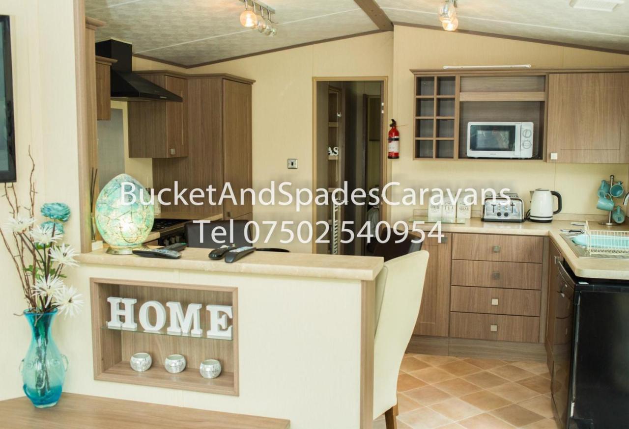 Blackpool Caravans Marton Mere Exterior photo