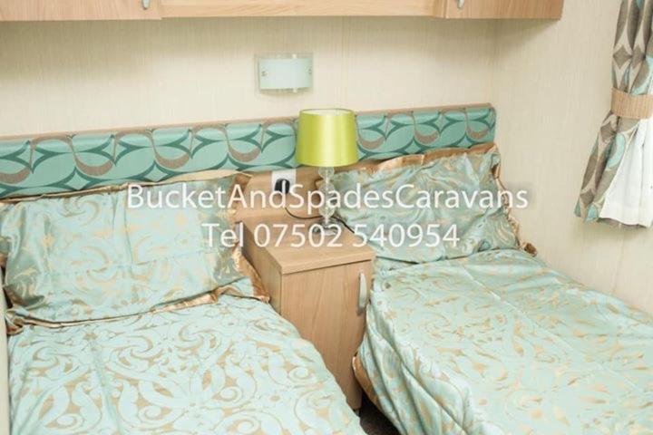 Blackpool Caravans Marton Mere Exterior photo