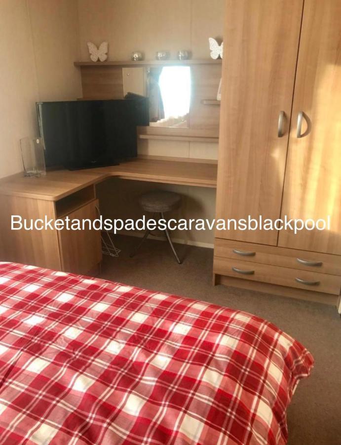 Blackpool Caravans Marton Mere Exterior photo