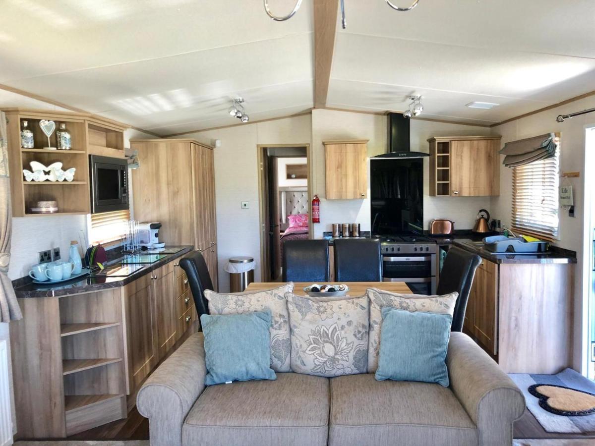 Blackpool Caravans Marton Mere Exterior photo