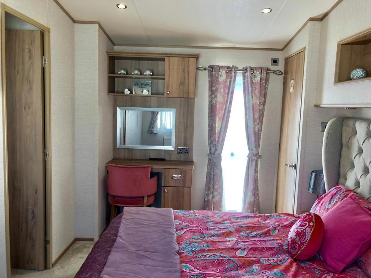 Blackpool Caravans Marton Mere Exterior photo
