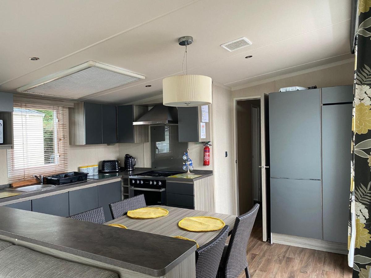 Blackpool Caravans Marton Mere Exterior photo